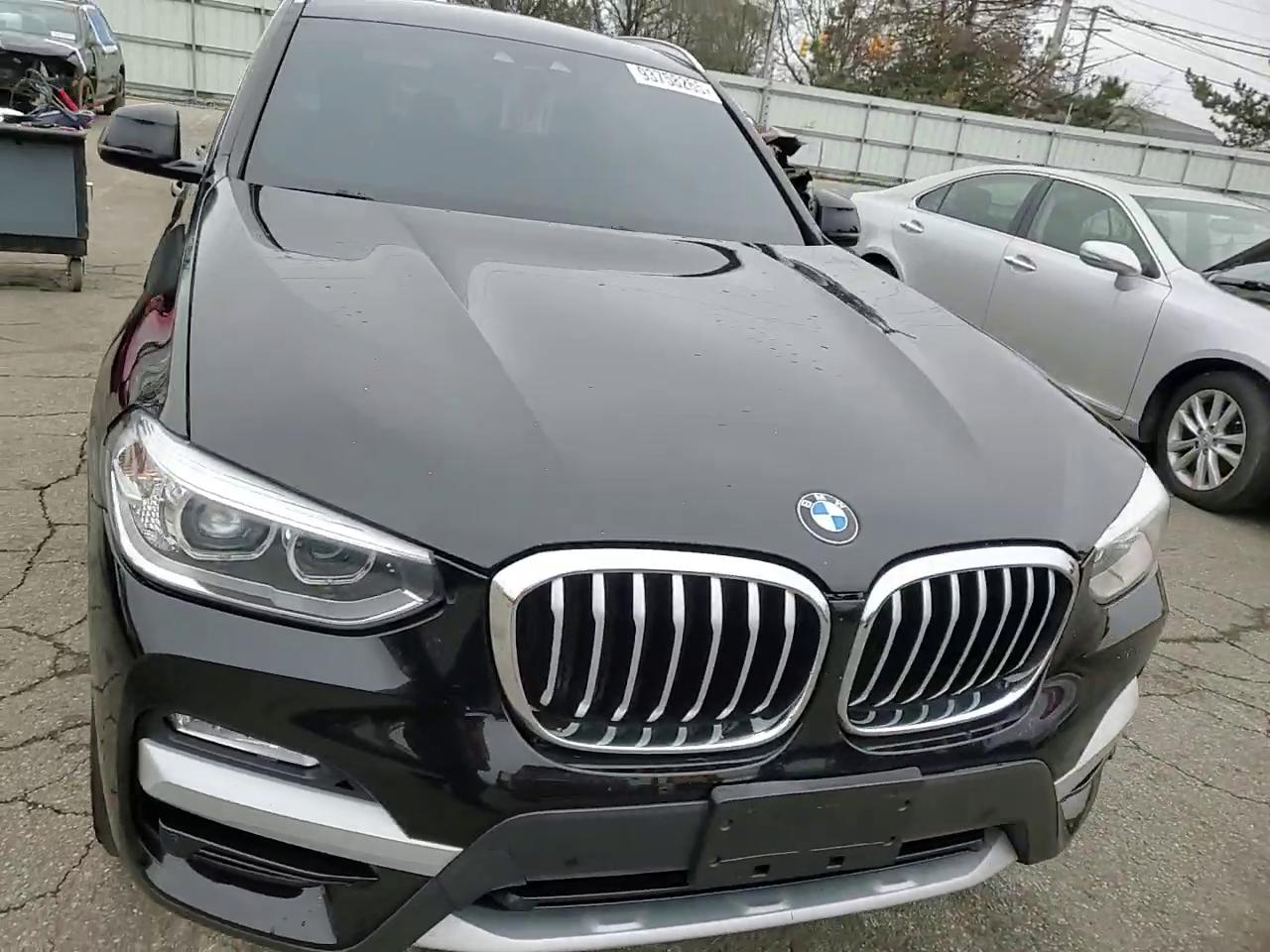 Фото: 5UXTR9C58JLC76846