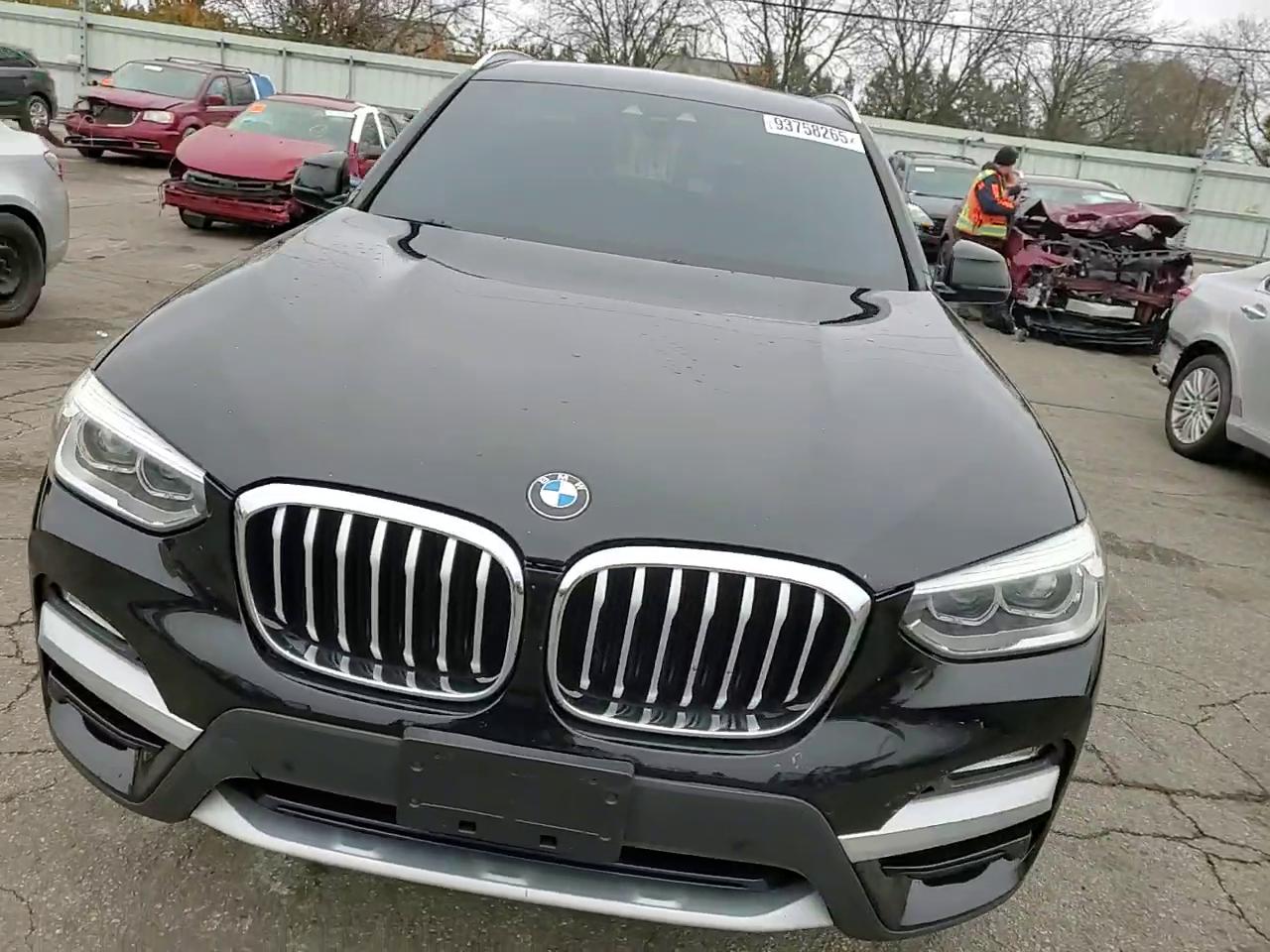 Фото: 5UXTR9C58JLC76846