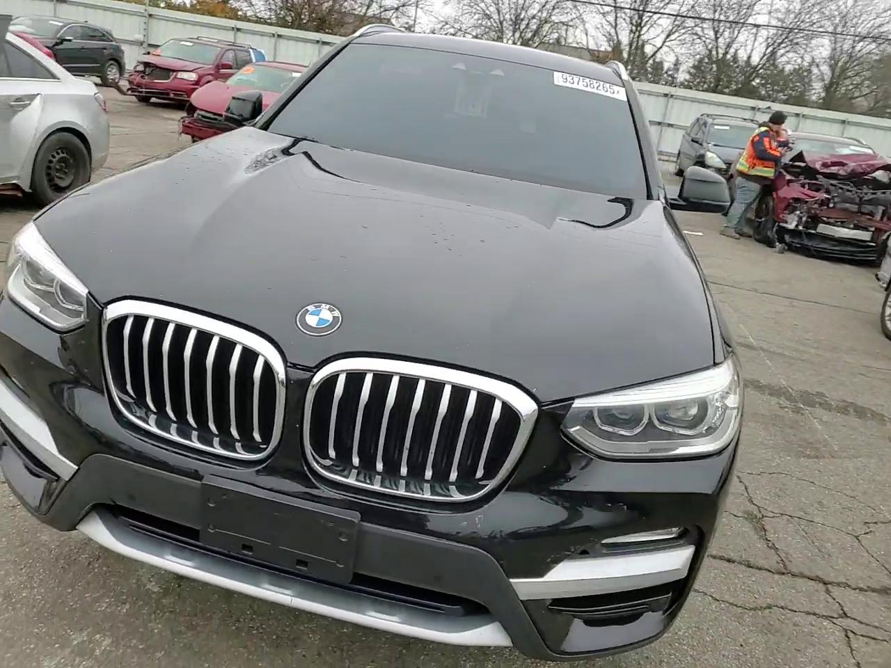 Фото: 5UXTR9C58JLC76846