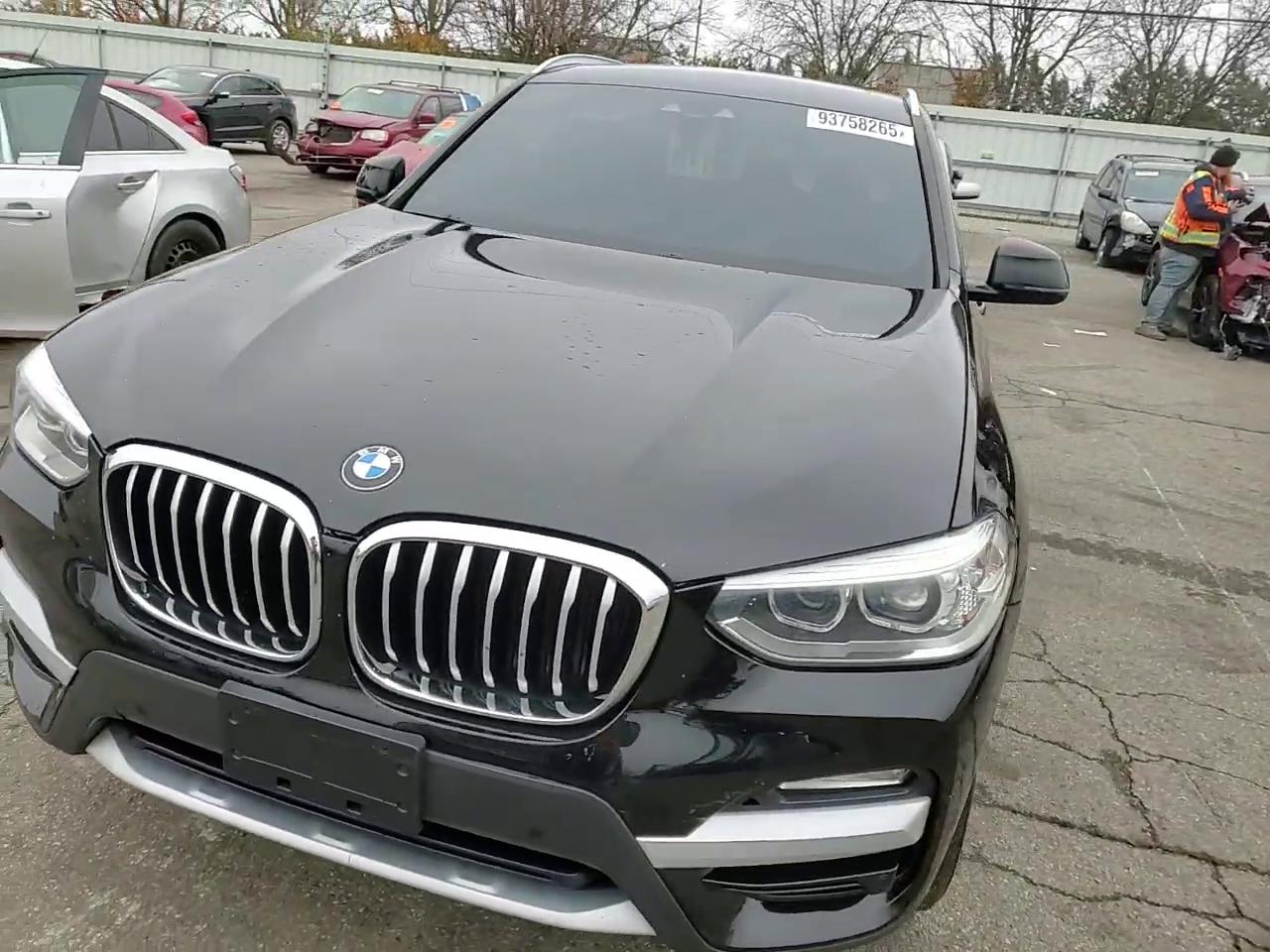 Фото: 5UXTR9C58JLC76846