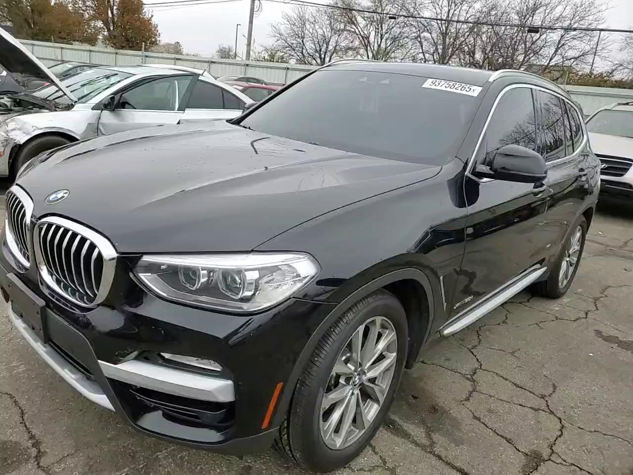 Фото: 5UXTR9C58JLC76846