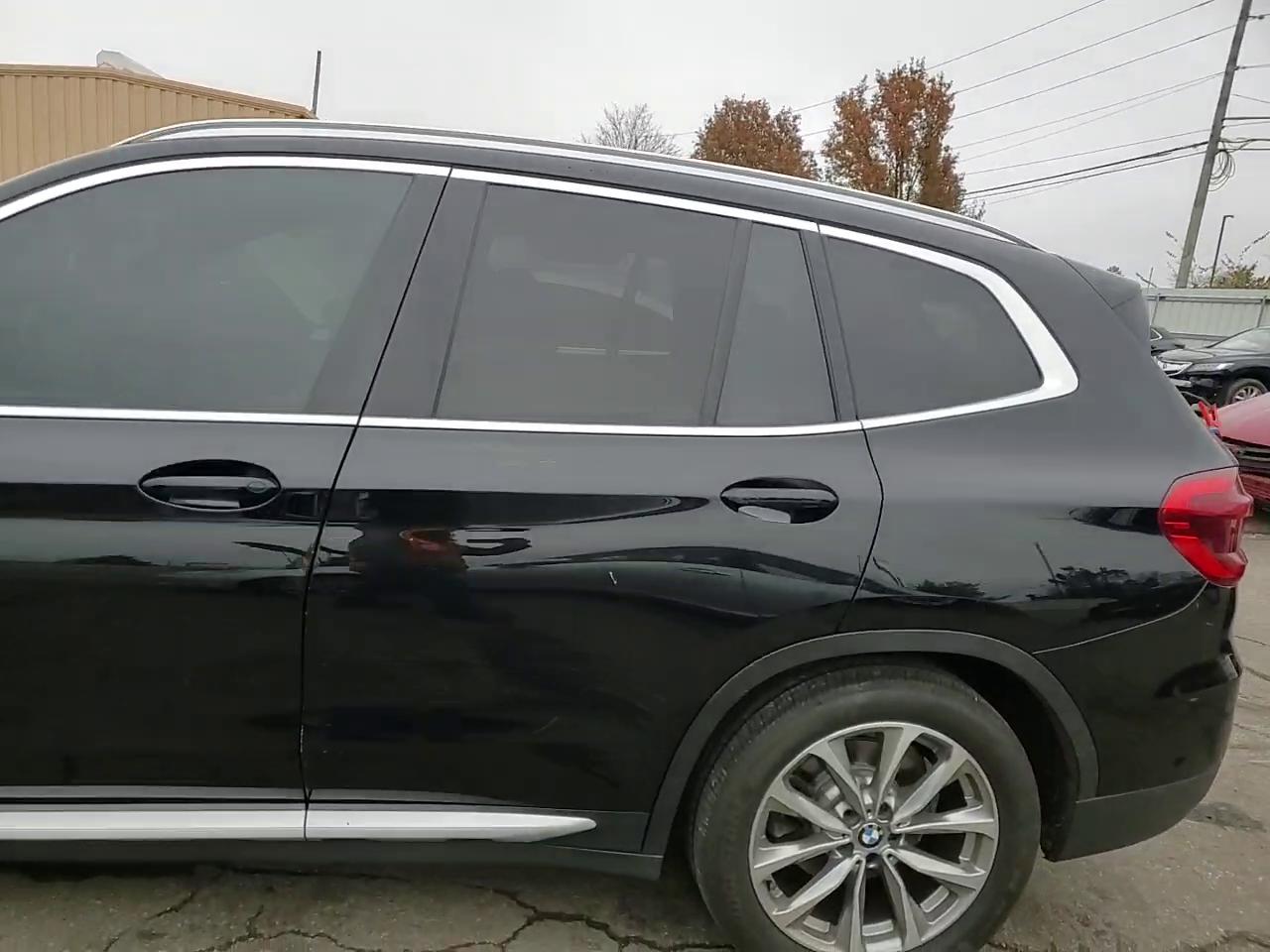 Фото: 5UXTR9C58JLC76846