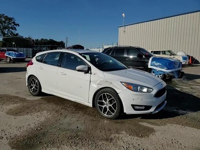 2015 Ford Focus Se VIN: 1FADP3K21FL214456 Lot: 92001695