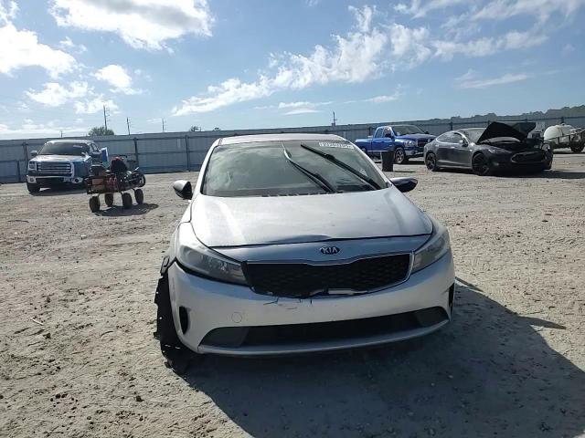 2017 Kia Forte Lx VIN: 3KPFK4A77HE058049 Lot: 93303205