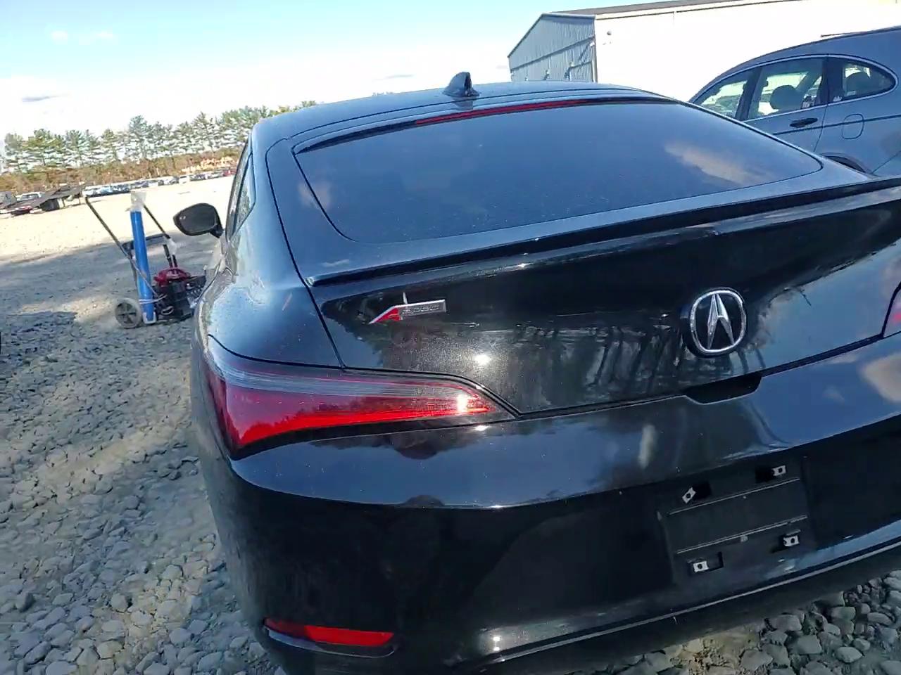 Фото: 19UDE4H35RA005406