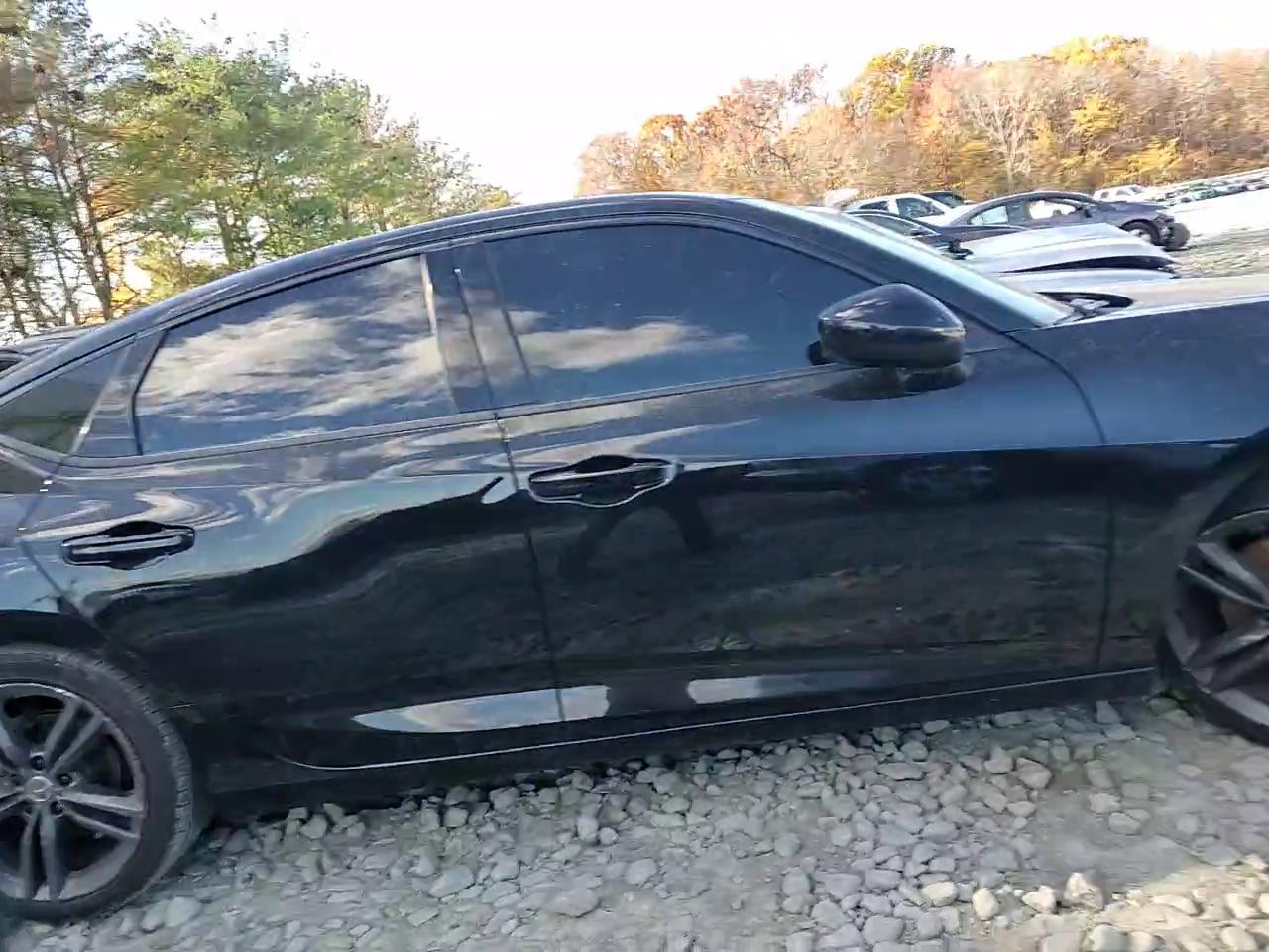 Фото: 19UDE4H35RA005406