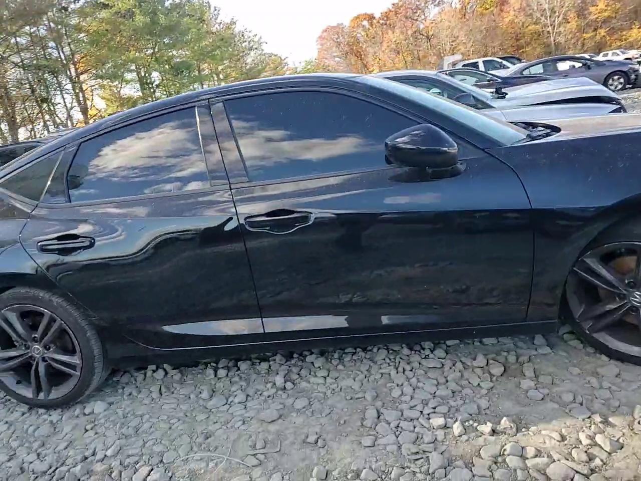 Фото: 19UDE4H35RA005406