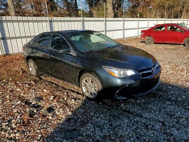 2016 Toyota Camry Le VIN: 4T1BF1FK2GU257715 Lot: 93838535