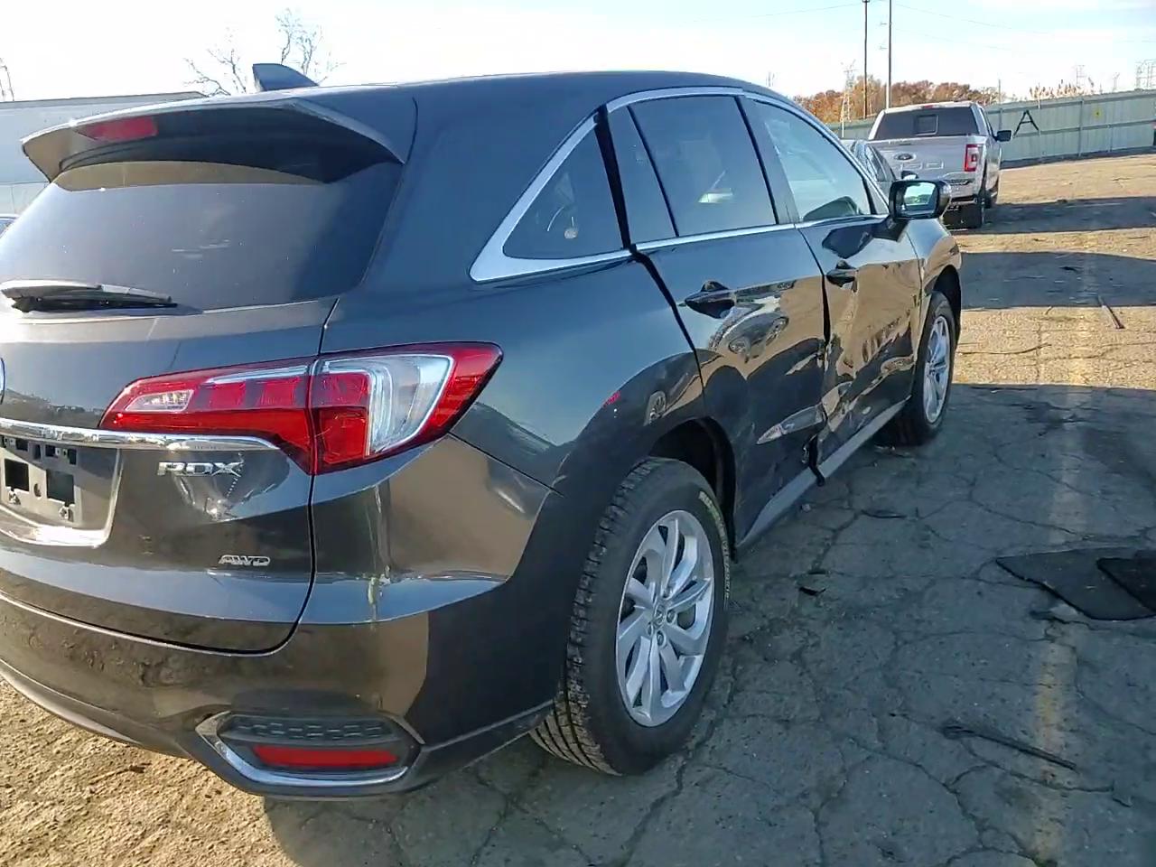 Фото: 5J8TB4H34GL027497