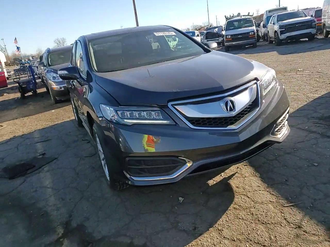 Фото: 5J8TB4H34GL027497