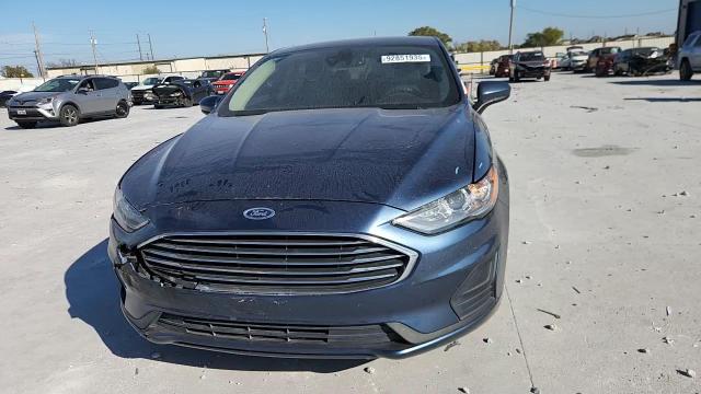 2019 Ford Fusion S VIN: 3FA6P0G75KR160828 Lot: 92851935