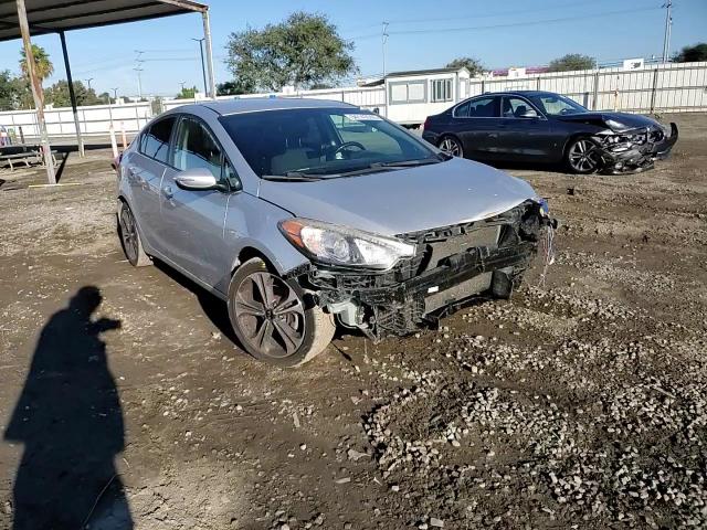 2016 Kia Forte Ex VIN: KNAFX4A84G5546604 Lot: 94143555