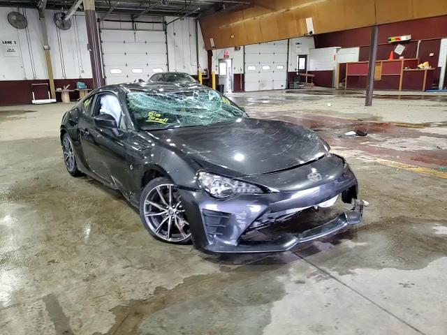 2017 Toyota 86 Base VIN: JF1ZNAA11H9705800 Lot: 94115385