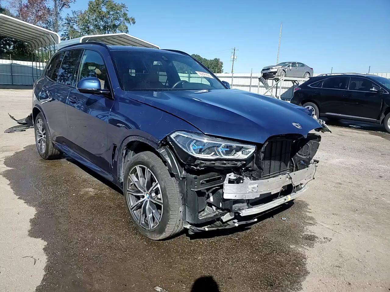 Фото: 5UXCR6C08P9P10382