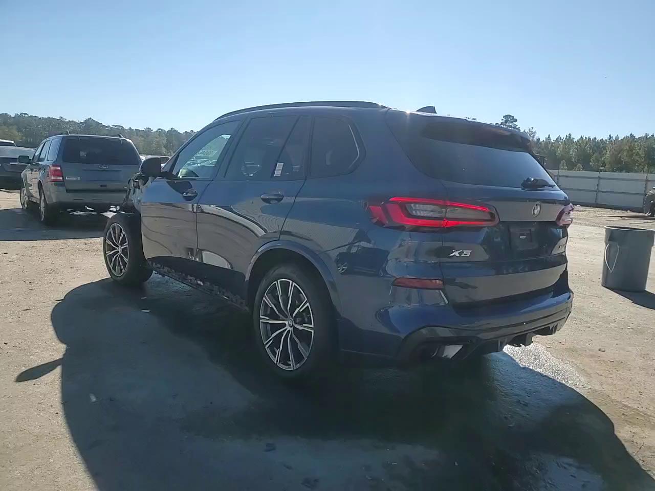 Фото: 5UXCR6C08P9P10382