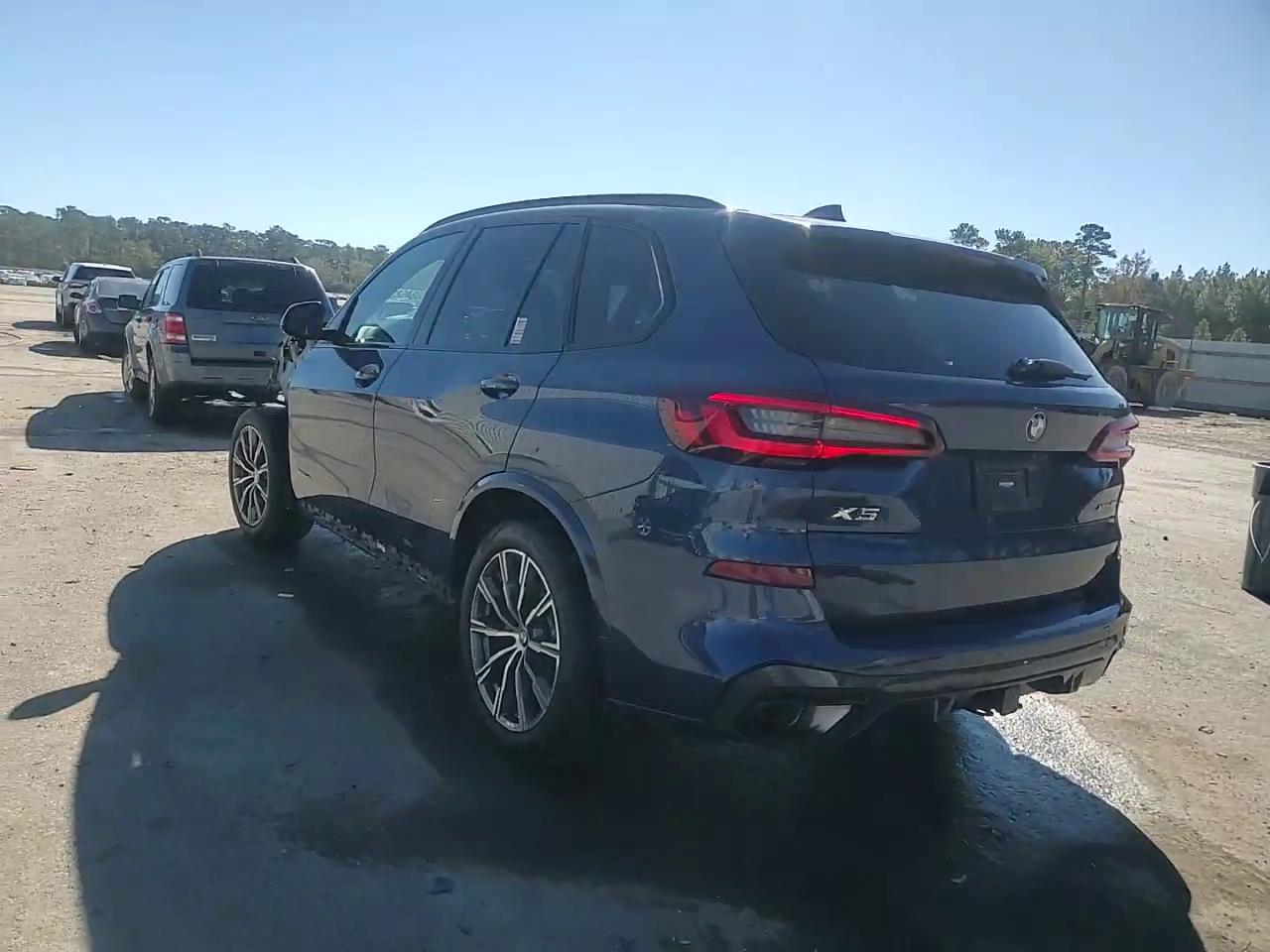 Фото: 5UXCR6C08P9P10382