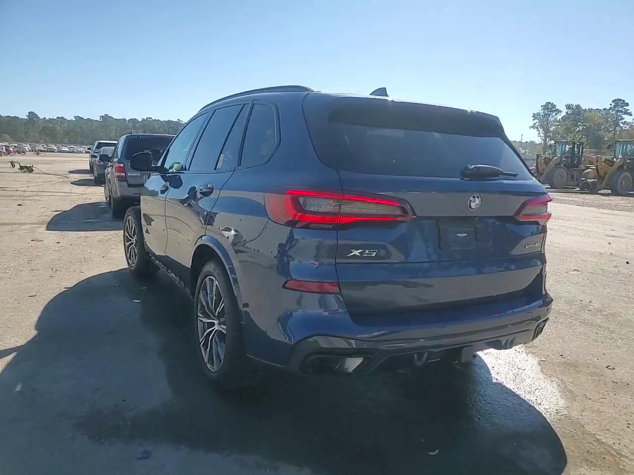 Фото: 5UXCR6C08P9P10382