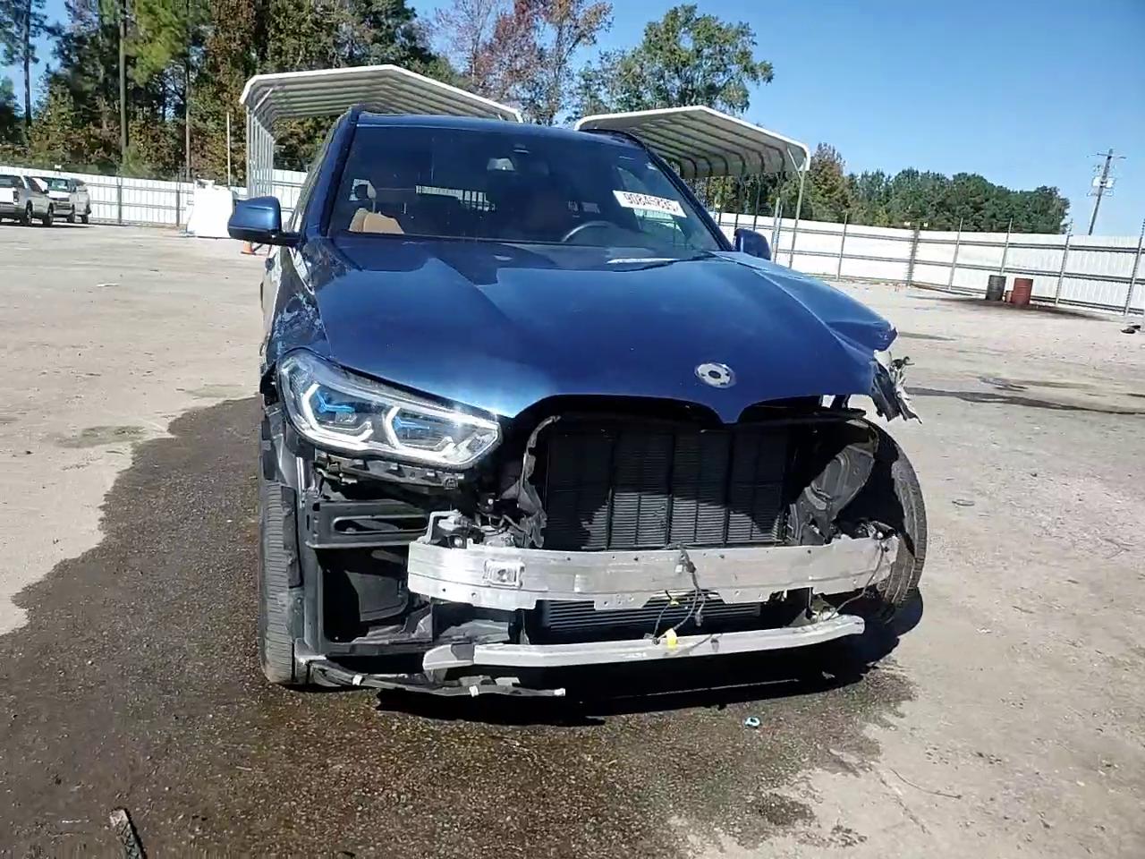 Фото: 5UXCR6C08P9P10382