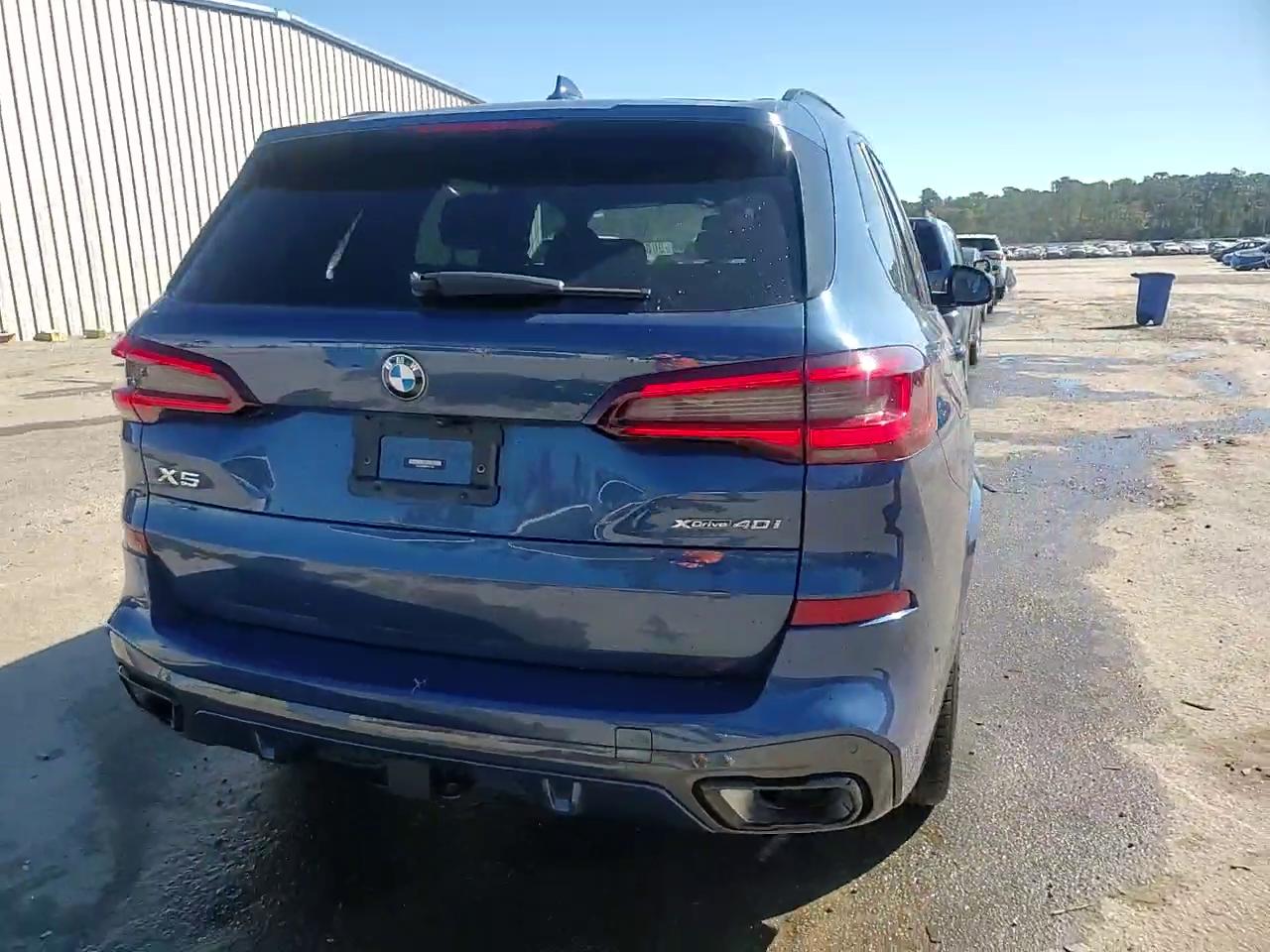 Фото: 5UXCR6C08P9P10382