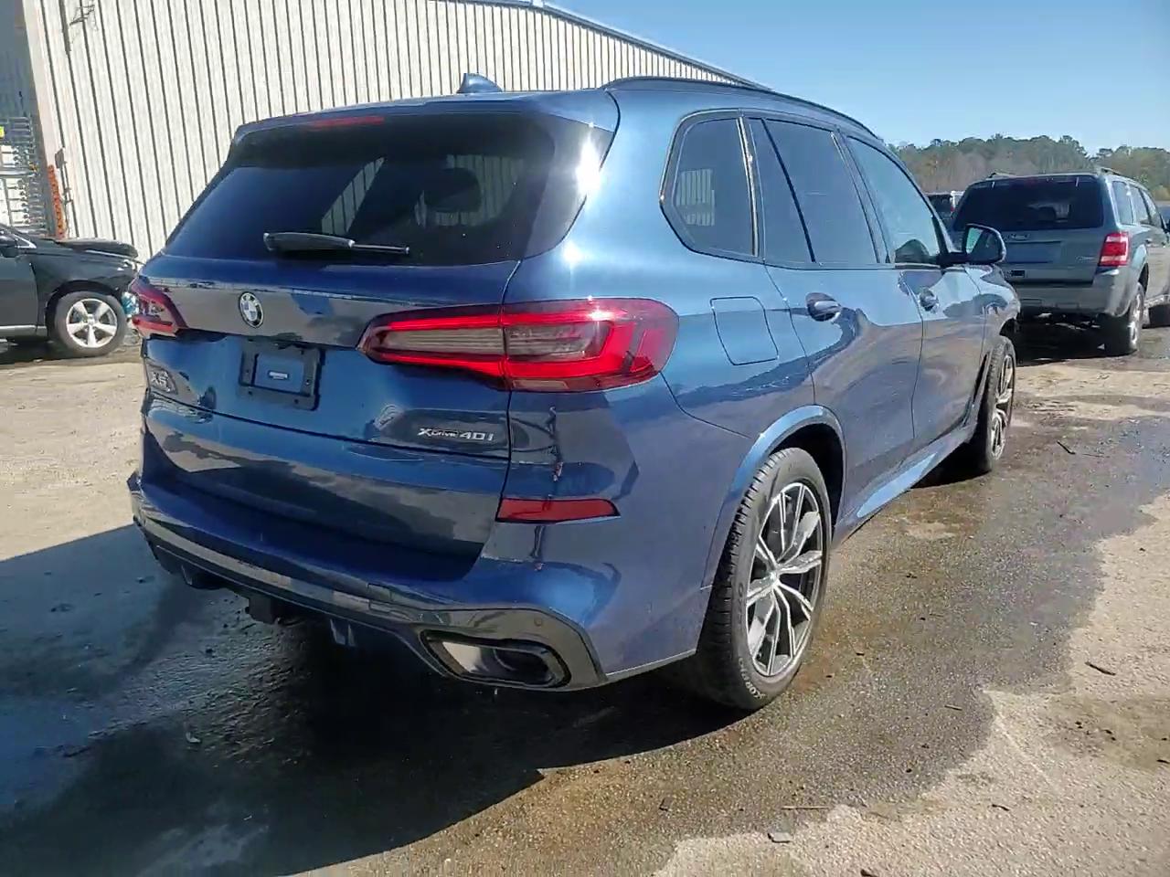 Фото: 5UXCR6C08P9P10382