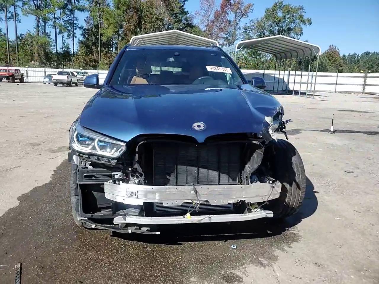 Фото: 5UXCR6C08P9P10382