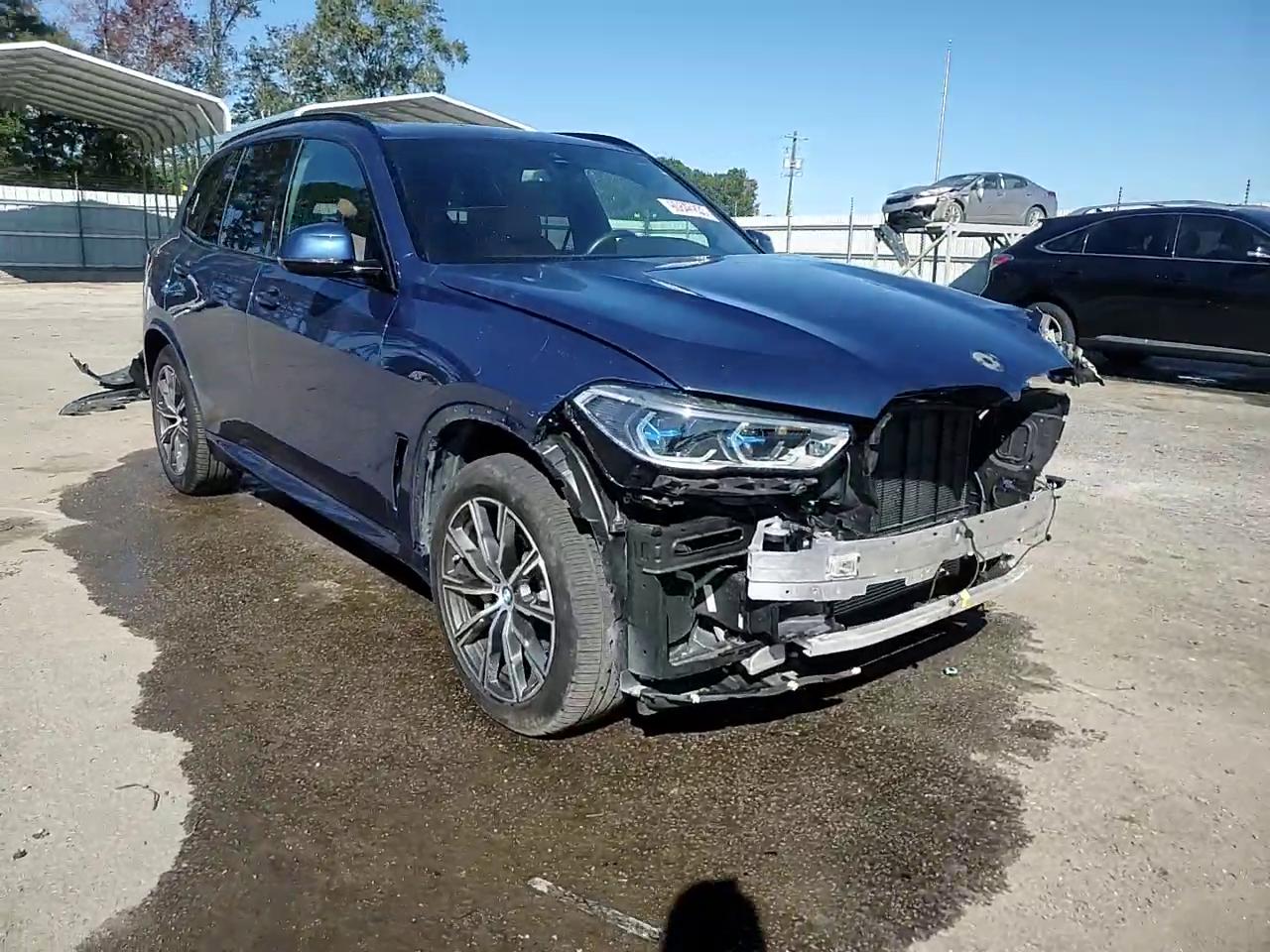 Фото: 5UXCR6C08P9P10382