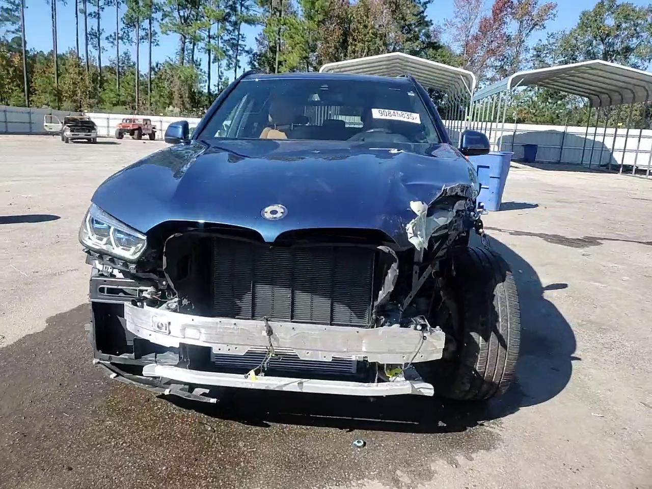 Фото: 5UXCR6C08P9P10382