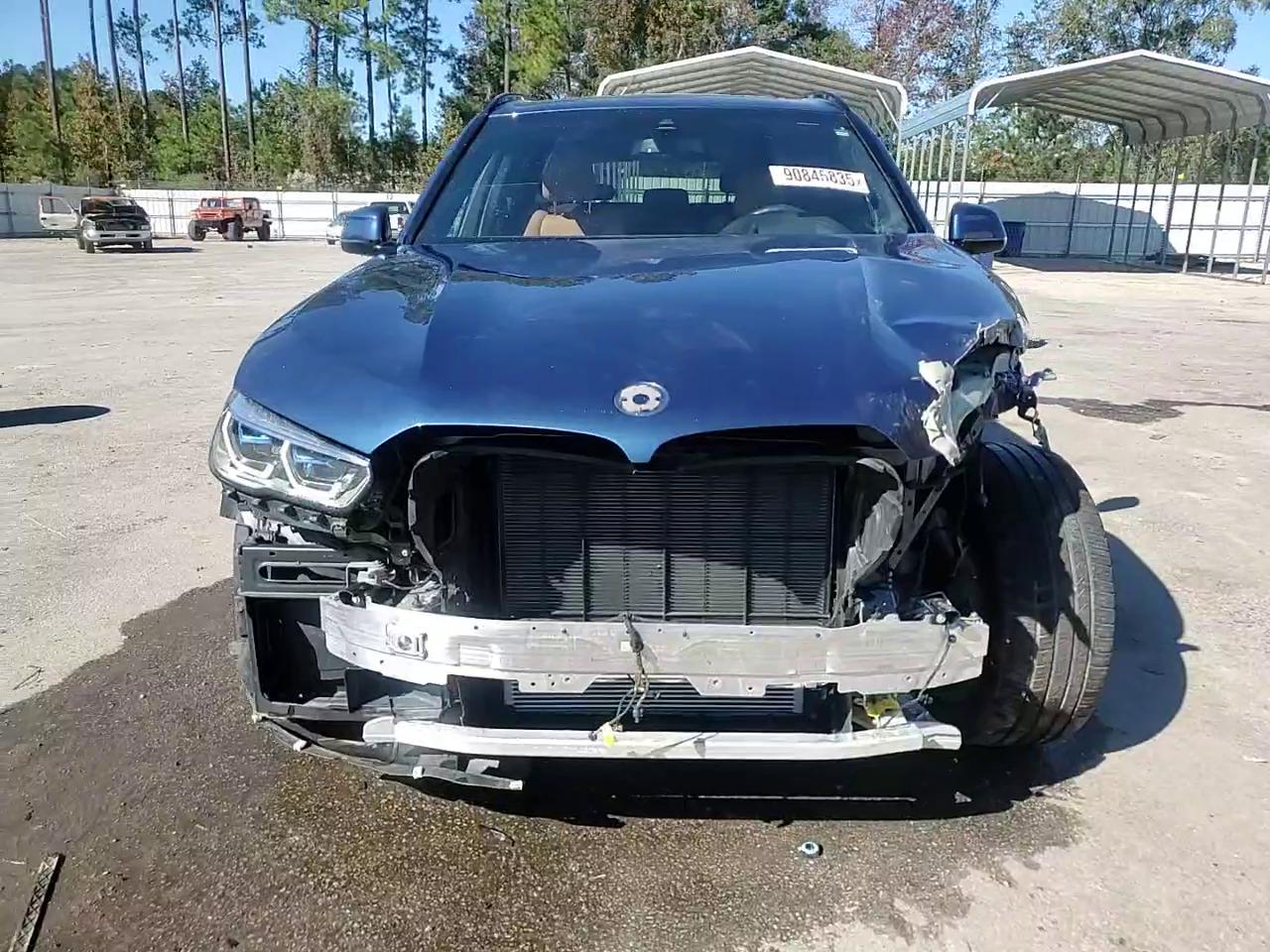 Фото: 5UXCR6C08P9P10382