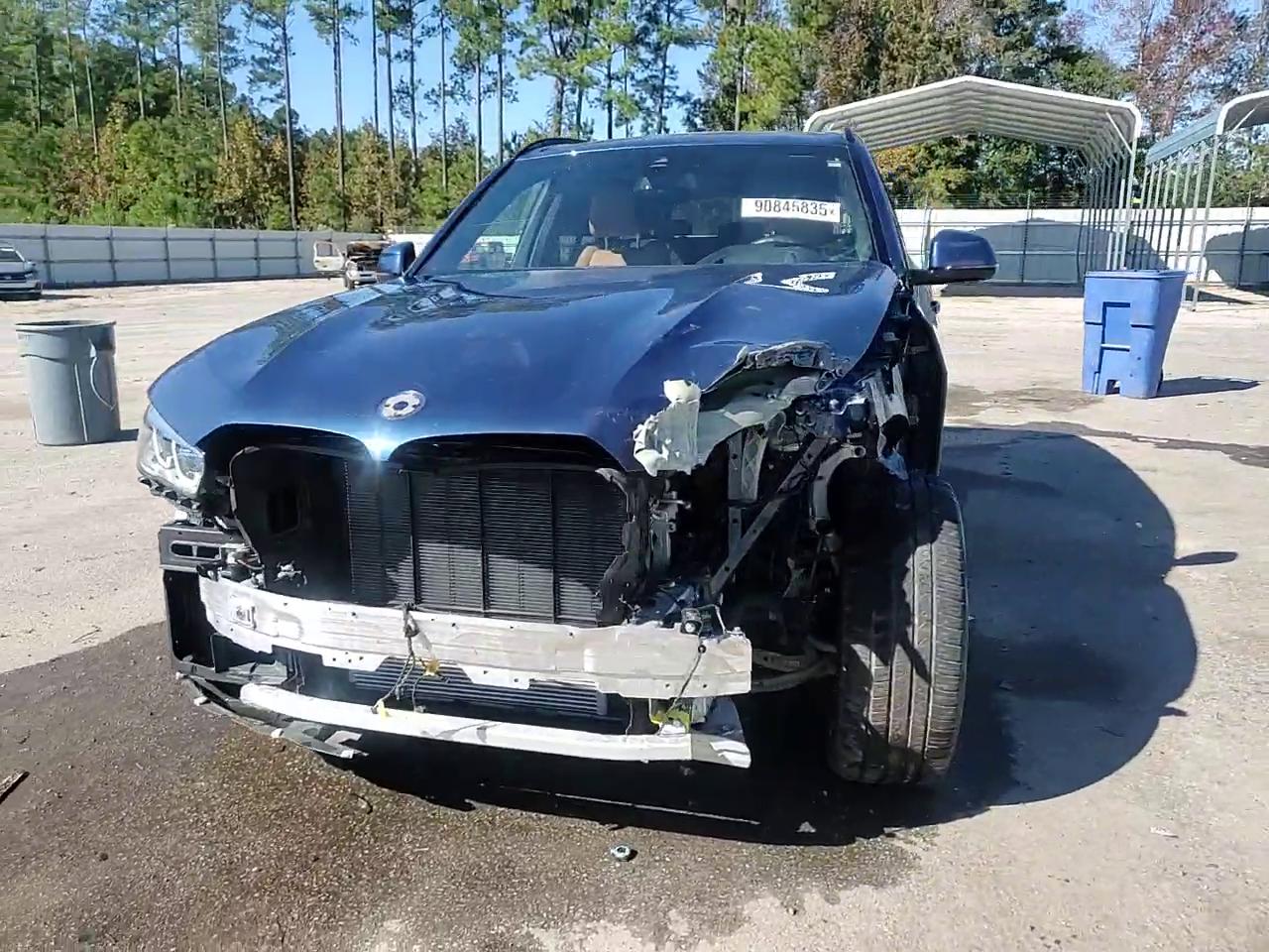 Фото: 5UXCR6C08P9P10382