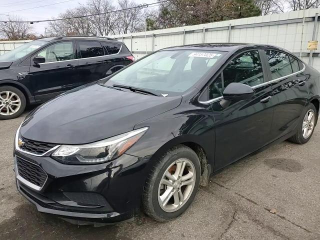 2017 Chevrolet Cruze Lt VIN: 1G1BE5SM7H7243257 Lot: 94157025