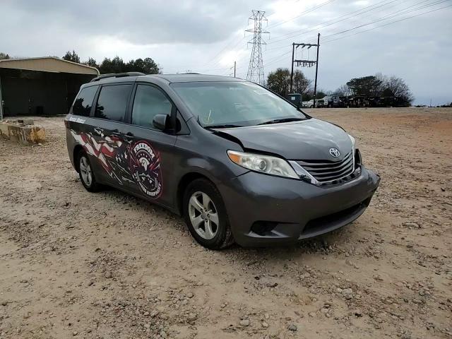 2017 Toyota Sienna Le VIN: 5TDKZ3DC8HS885254 Lot: 92038915
