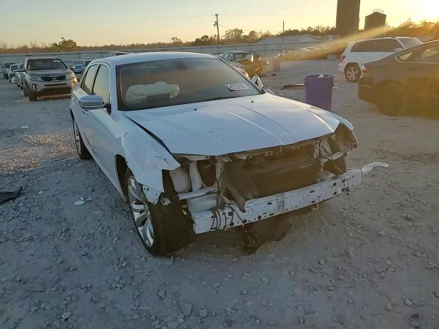 2018 Chrysler 300 Limited VIN: 2C3CCAEG6JH194048 Lot: 91276785