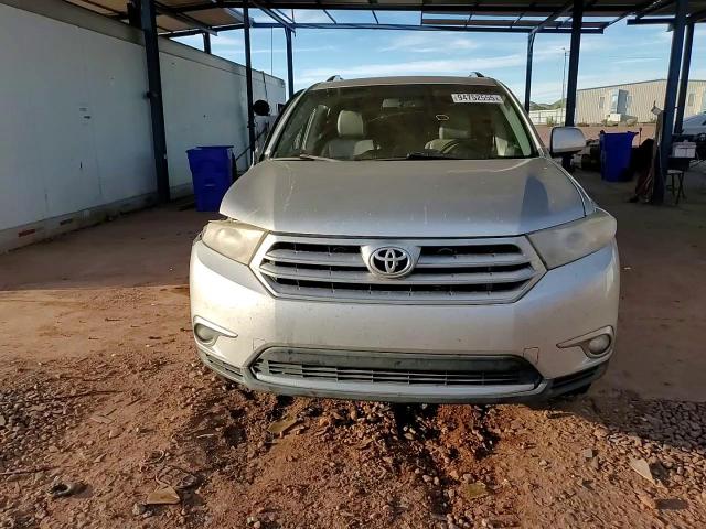 2011 Toyota Highlander Base VIN: 5TDZK3EH1BS037799 Lot: 94752555
