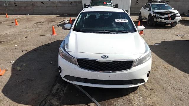 2017 Kia Forte Lx VIN: 3KPFL4A78HE014851 Lot: 93510325