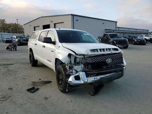 2018 Toyota Tundra Crewmax Sr5 VIN: 5TFDY5F10JX699212 Lot: 94488175