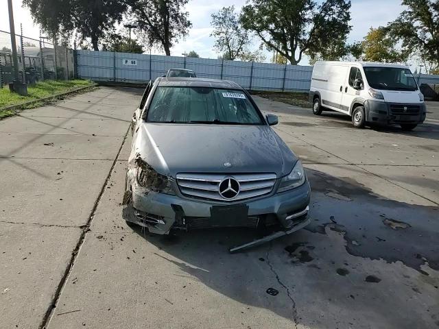 2012 Mercedes-Benz C 250 VIN: WDDGF4HB4CA669547 Lot: 91639295