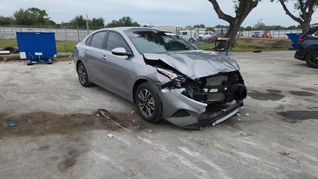 2024 Kia Forte Lx VIN: 3KPF24AD3RE817965 Lot: 91393015