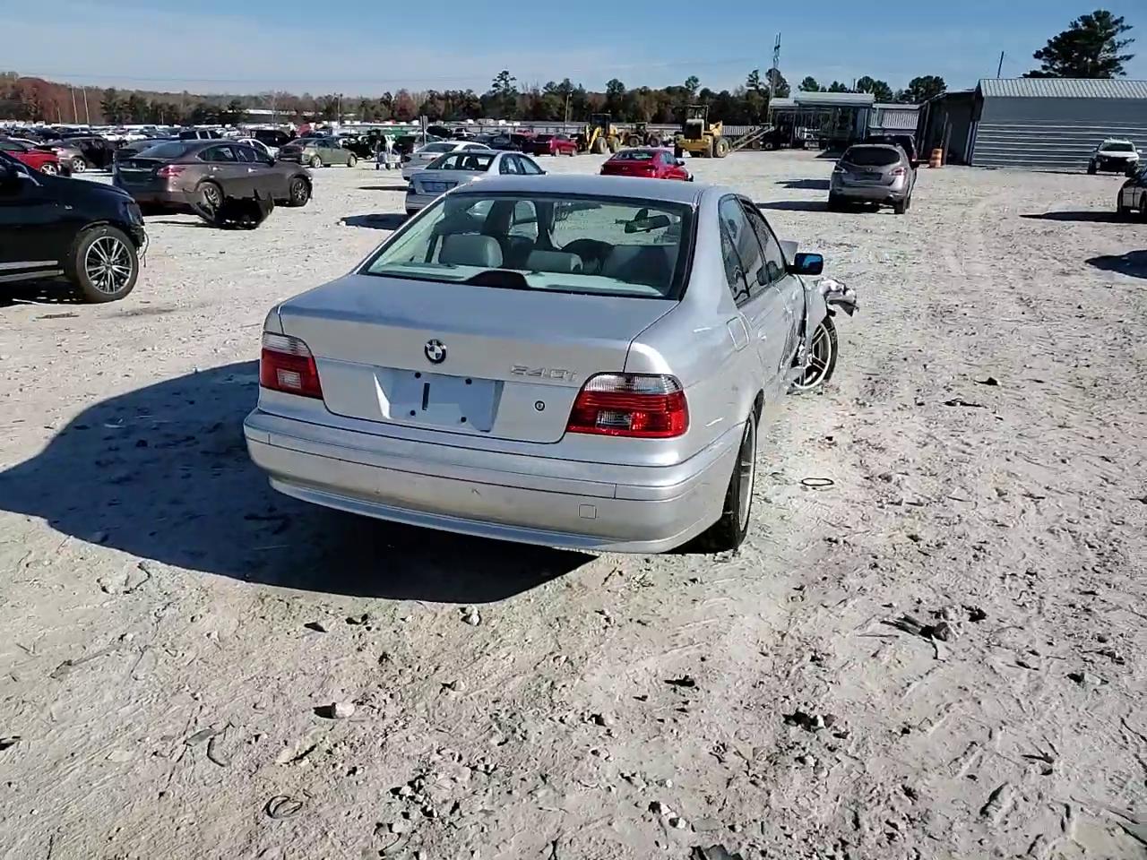 Фото: WBADN53421GC98218