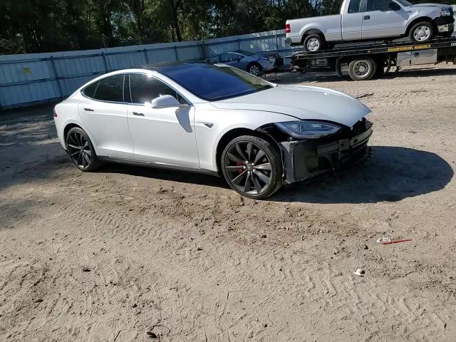 2014 Tesla Model S VIN: 5YJSA1H14EFP44914 Lot: 90991785
