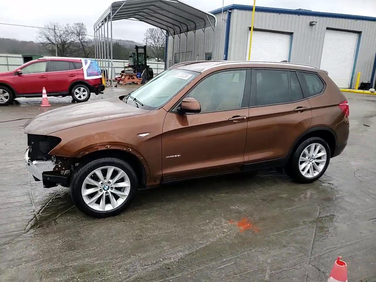 Фото: 5UXWX9C57H0T14773