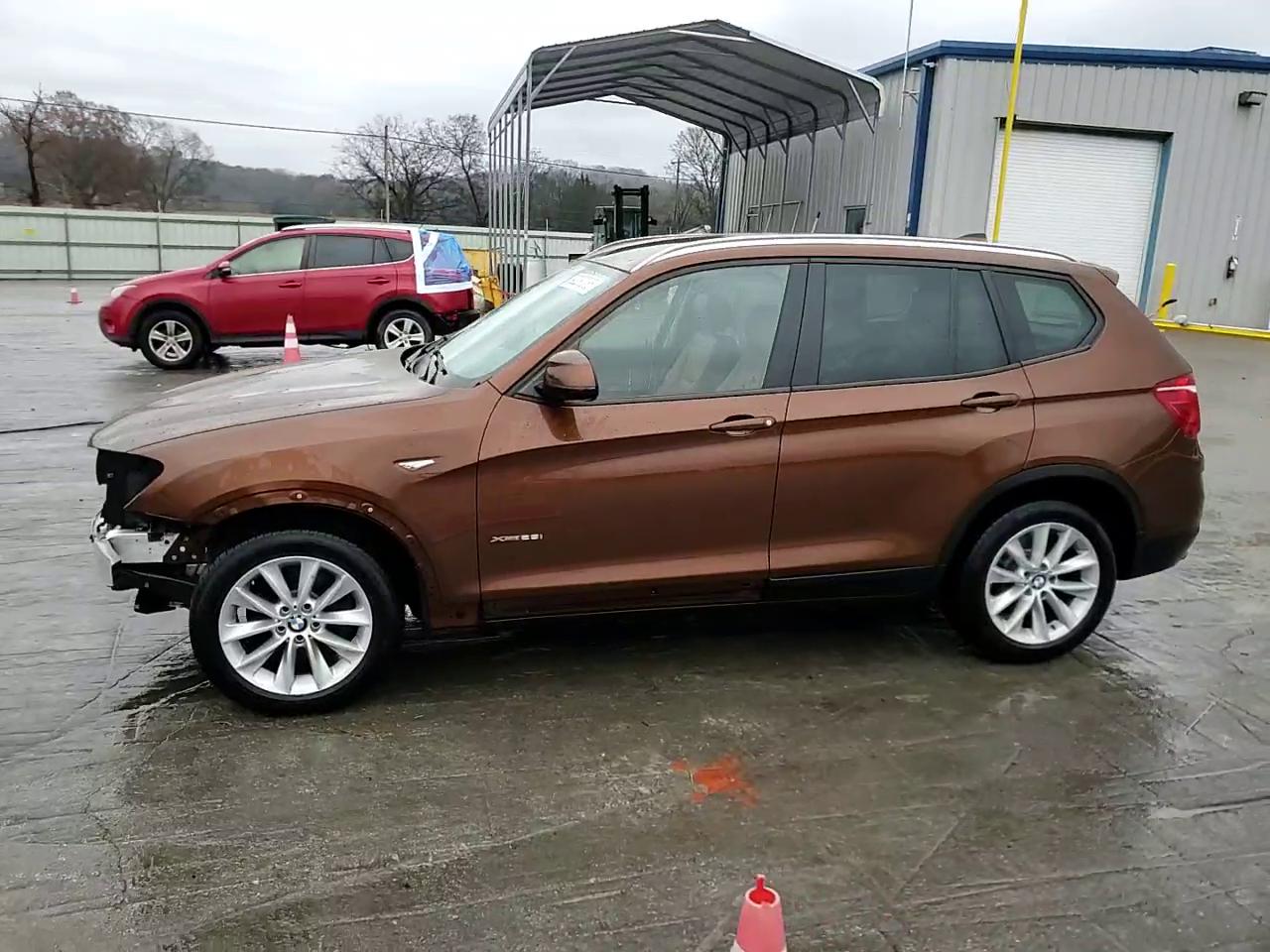 Фото: 5UXWX9C57H0T14773