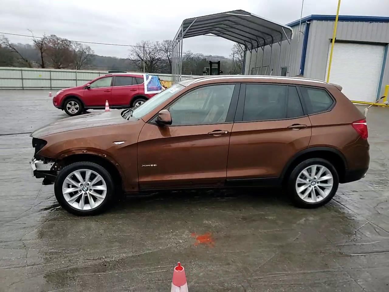 Фото: 5UXWX9C57H0T14773