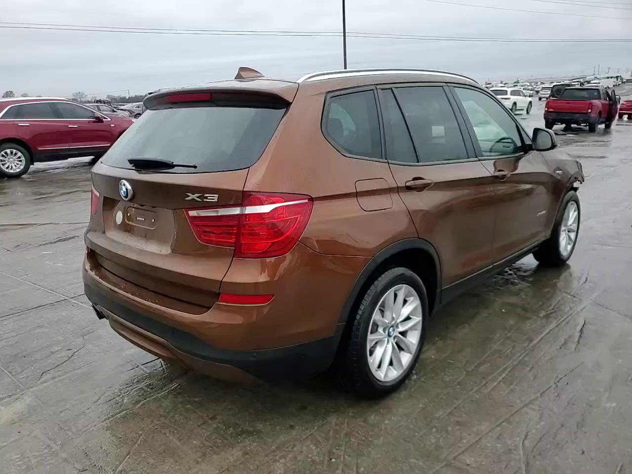 Фото: 5UXWX9C57H0T14773