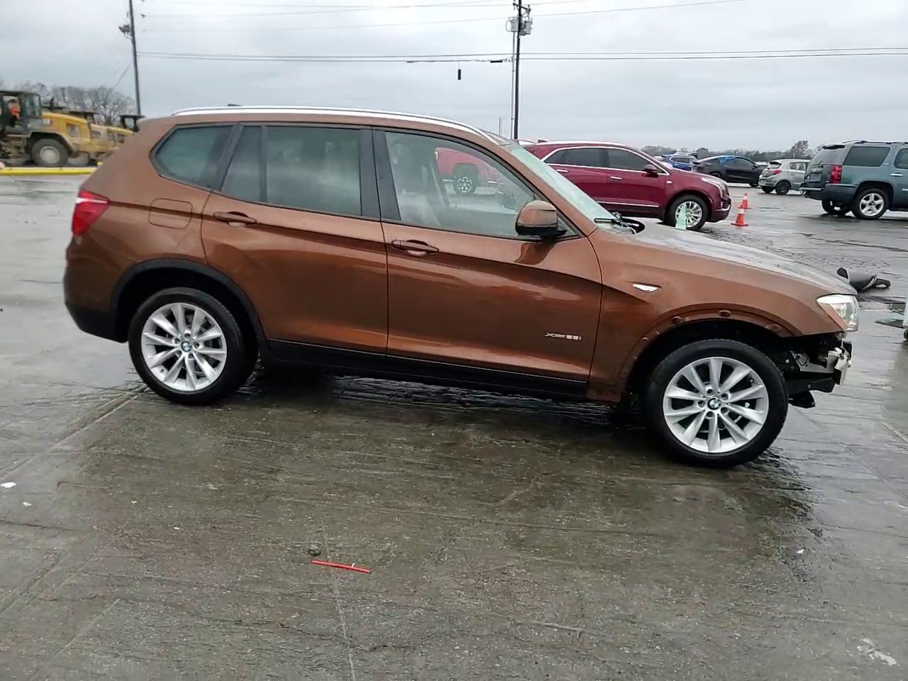 Фото: 5UXWX9C57H0T14773