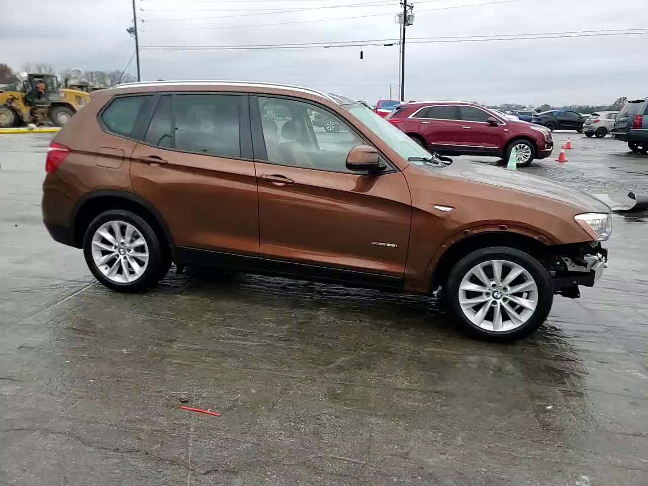 Фото: 5UXWX9C57H0T14773