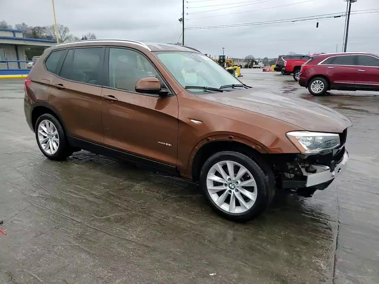 Фото: 5UXWX9C57H0T14773