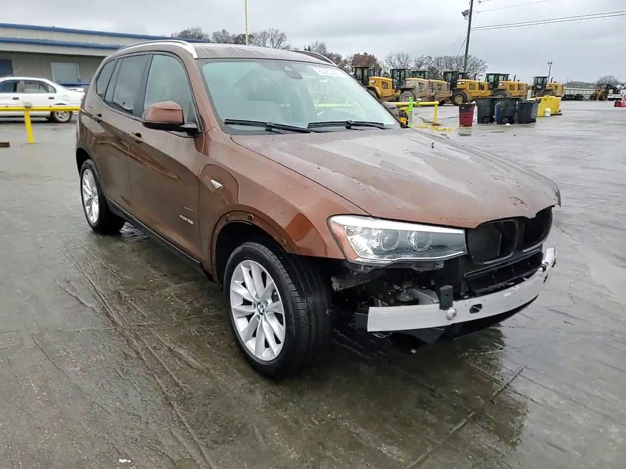 Фото: 5UXWX9C57H0T14773