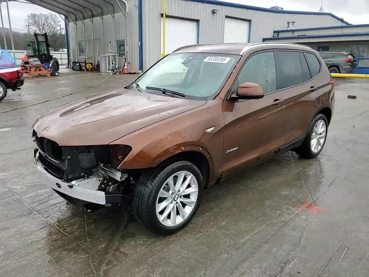 Фото: 5UXWX9C57H0T14773