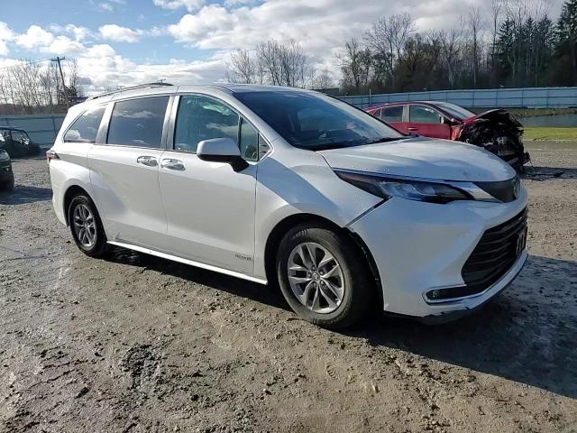 2021 Toyota Sienna Xle VIN: 5TDJSKFC4MS025675 Lot: 91780135