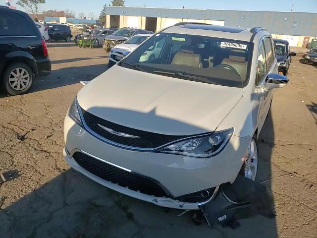 2020 Chrysler Pacifica Limited VIN: 2C4RC1GG2LR135692 Lot: 92455635